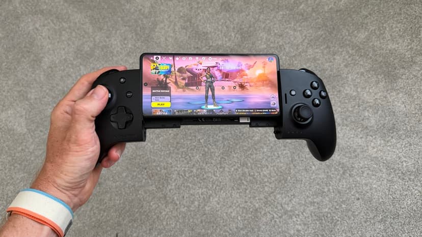 Clever Design, Crippling Flaws: SteelSeries Nimbus Cloud Fails