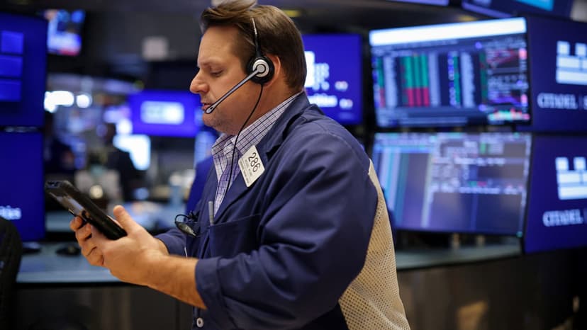 December Rally Beckons: Stocks Eye Strong Year-End