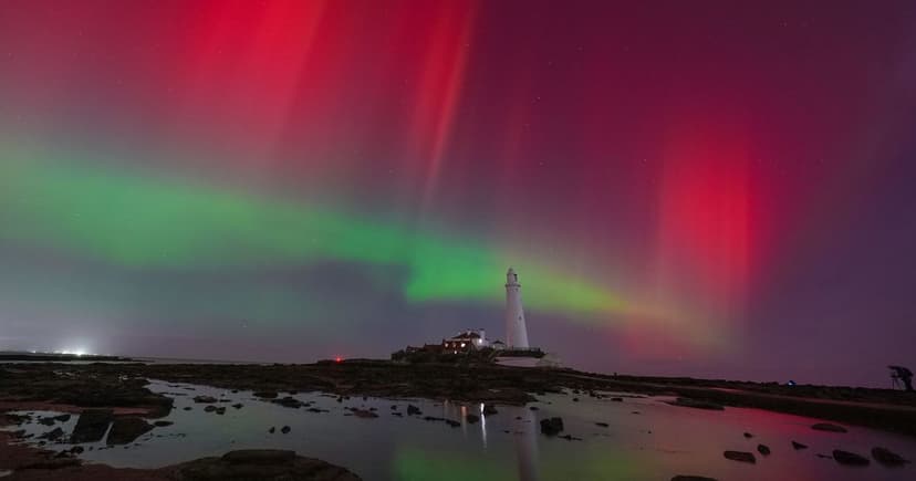 Vibrant Aurora Paints UK Skies in Stunning Display
