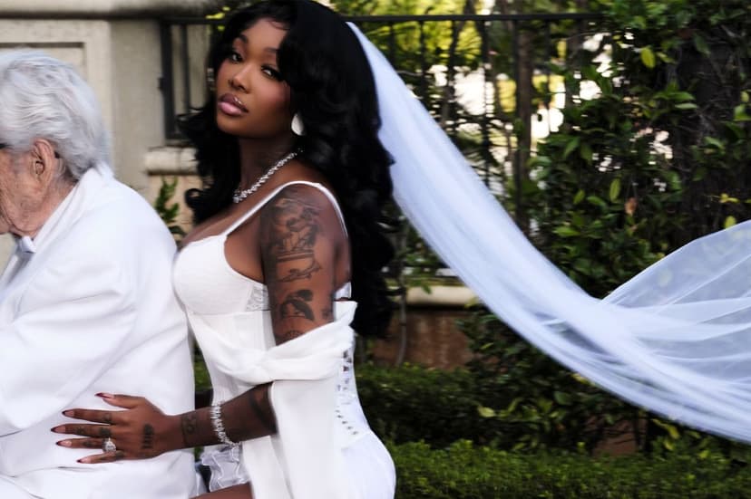 Summer Walker Drops Surprise Deluxe Editions of 'Finally Over It'