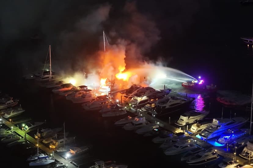 Sydney Marina Inferno: Luxury Yachts Sink