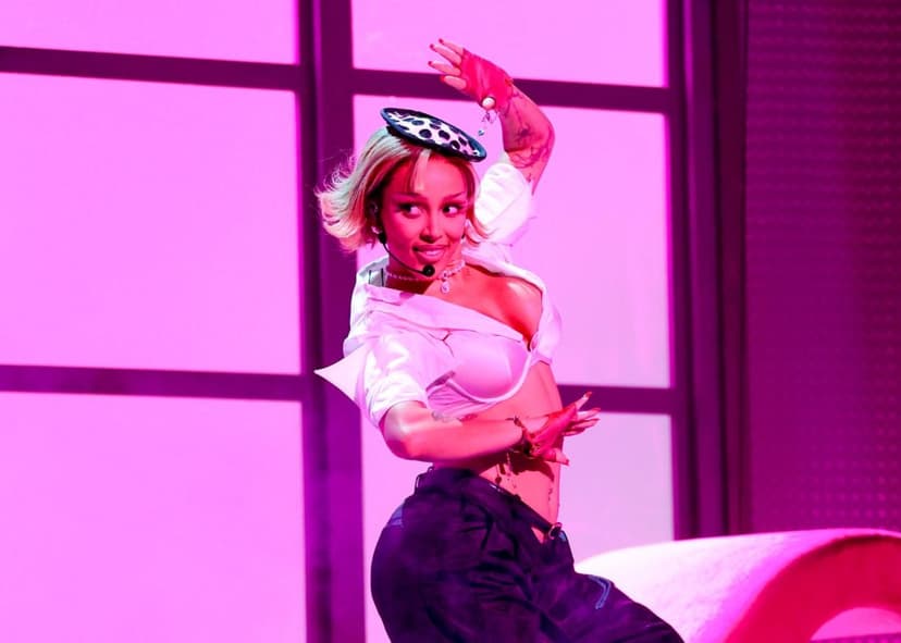 Taco Bell's Star-Studded Live Más Live Event!