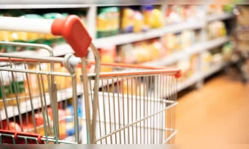 Tamil Nadu Distributors Protest Predatory Pricing