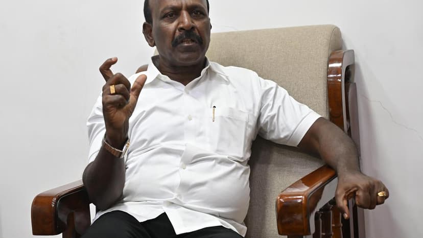 Health Minister Claims Zero Vacancies, Nurses Disagree