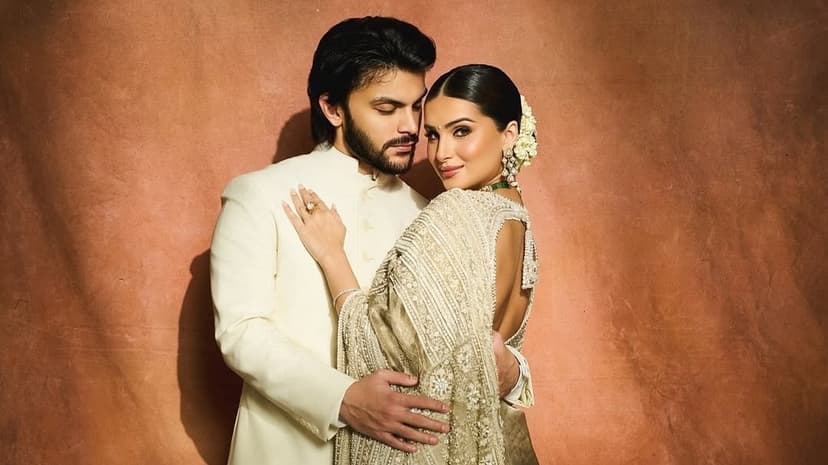 Tara Sutaria Goes Insta-Official With Boyfriend