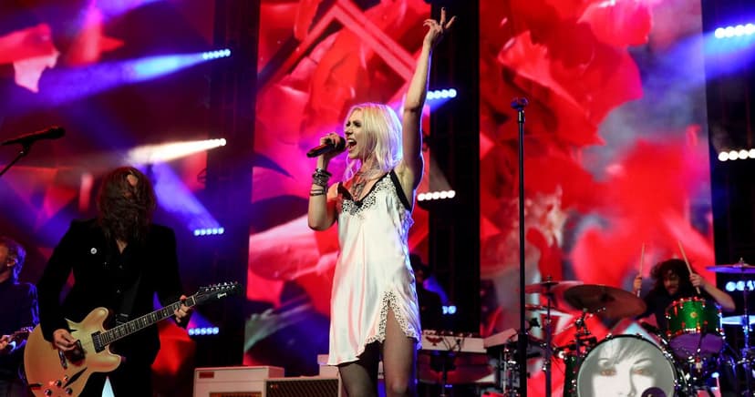 Momsen Rocks Carey's Secret Grunge Album