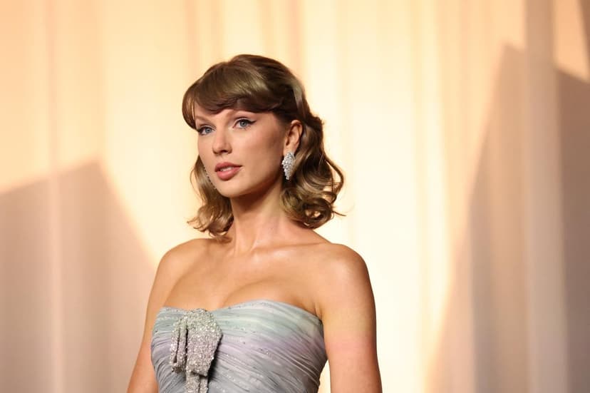 Taylor Swift Channels Cinderella at Star-Studded Gala