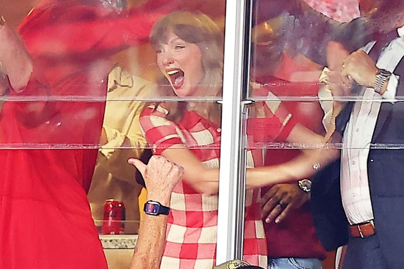Taylor Swift Weds Travis Kelce in Star-Studded NYC Ceremony