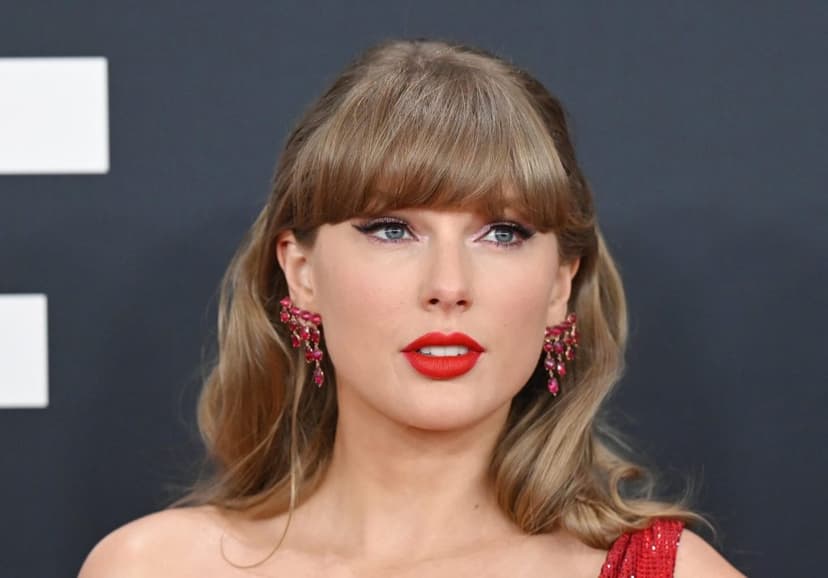 Swift Dominates Global Music Charts Again!