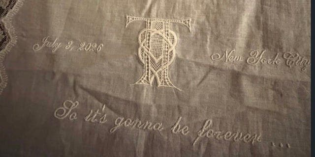 Swift & Kelce's Extravagant Wedding Gifts Revealed