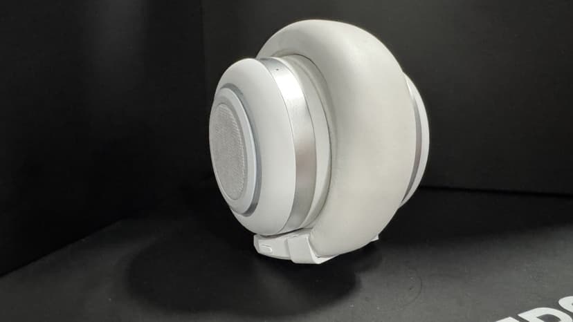 CES Surprise: Headphones Morph Into Speakers