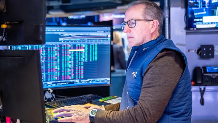 Tech Stocks Tumble as AI Capital Woes Emerge