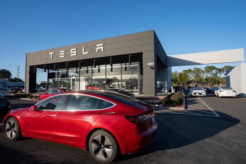 Tesla Faces California Sales Suspension Over Ad Claims
