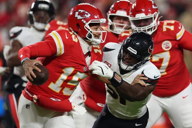 Texans Defense Dominates Mahomes in Upset Victory
