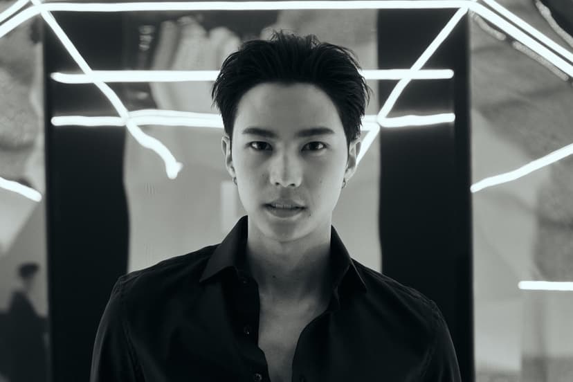 Thai Rising Star Leads Action Comedy Esarn Seven