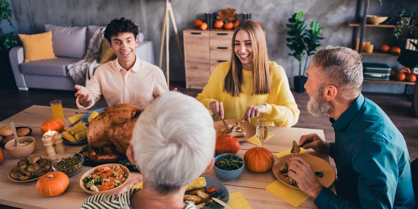 Thanksgiving Dinner: Why Mid-Afternoon Is Ideal