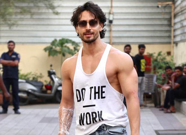 Tiger Shroff's Fan Gets Emotional Meeting Idol