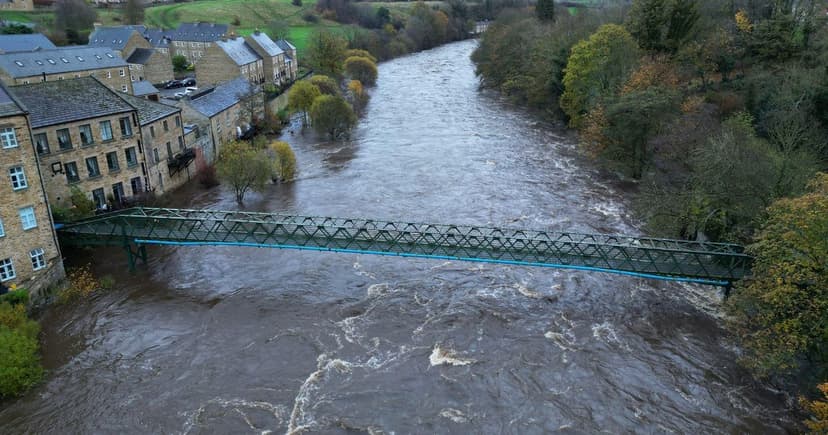 Tragic Kayaking Incident Claims 20-Year-Old's Life in River Tees