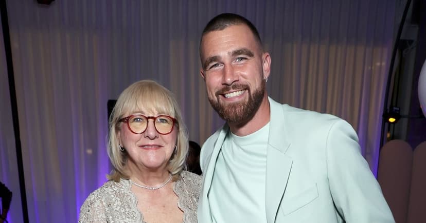 Travis Kelce's Gameday Love for Mom, Taylor Swift in Stands