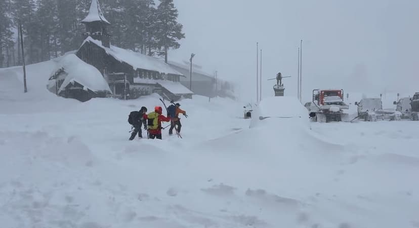 Truckee Avalanche Traps 10 Skiers