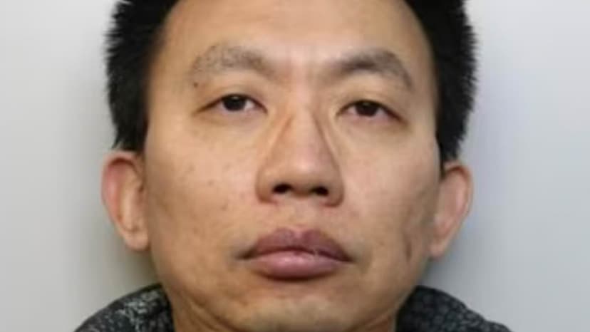 Tube Scammers Used Gift Cards for £600K Laundering