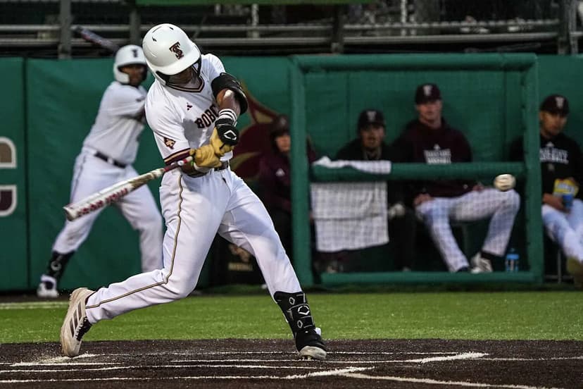 Roadrunners Soar: UTSA Stays Undefeated