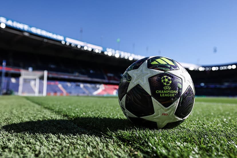 Salah Benched as Liverpool Faces PSG in UCL Knockout