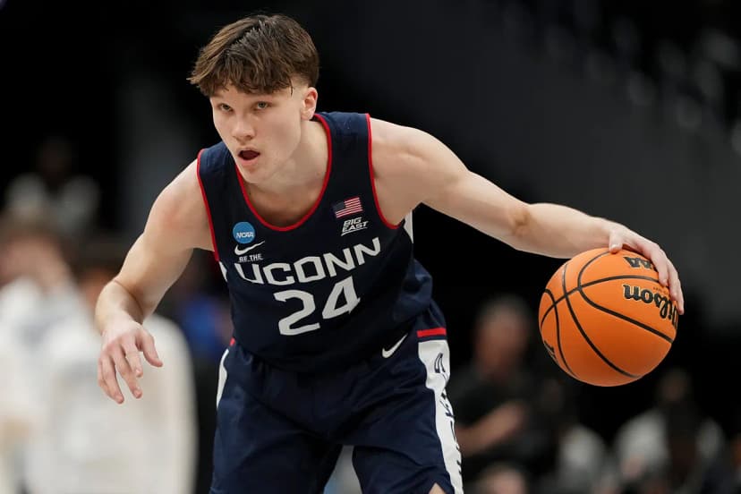 Mullins Name Game: UConn Star No Relation to NBA Legend