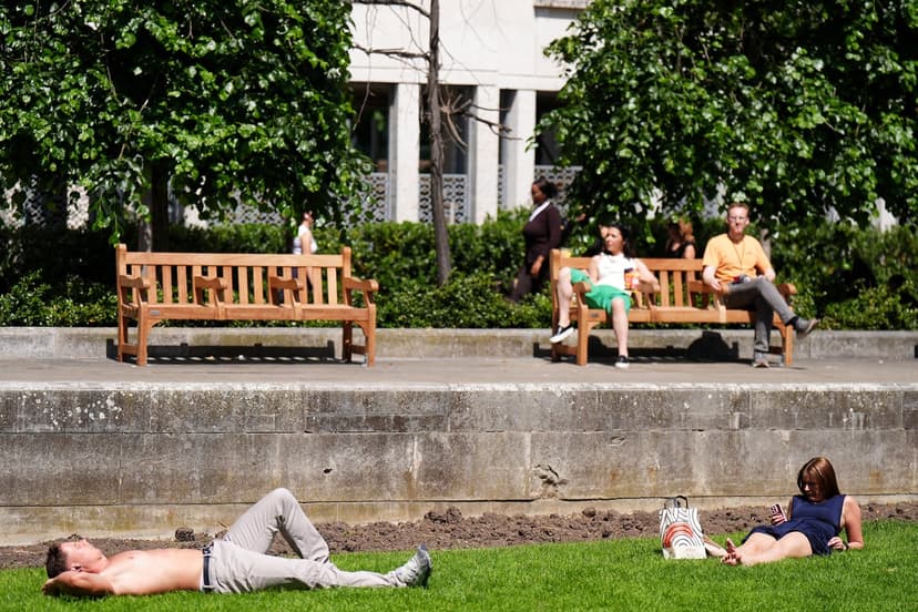 UK Heatwave Eases: London Braces for 31C