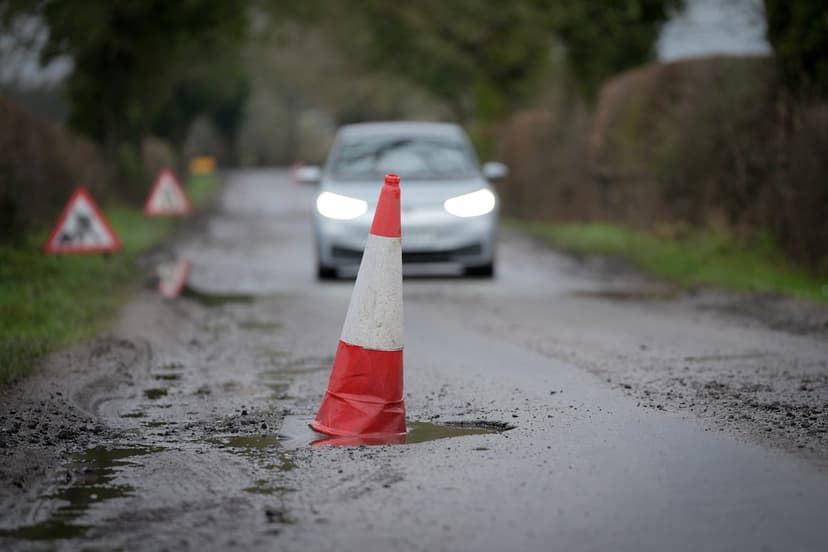 Heatwave Melts UK Roads, Pothole Crisis Worsens