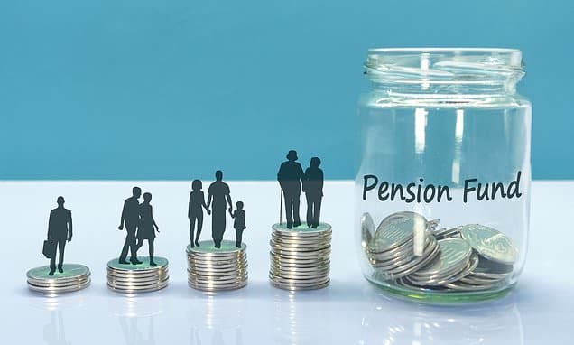 Pension Fund Scramble: Government Deadline Looms