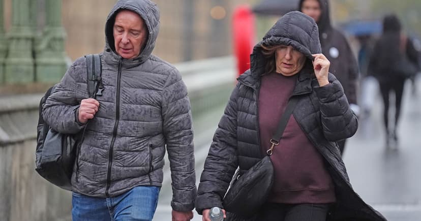 UK Drowning: 42 Days of Rain Show No Sign of Stopping