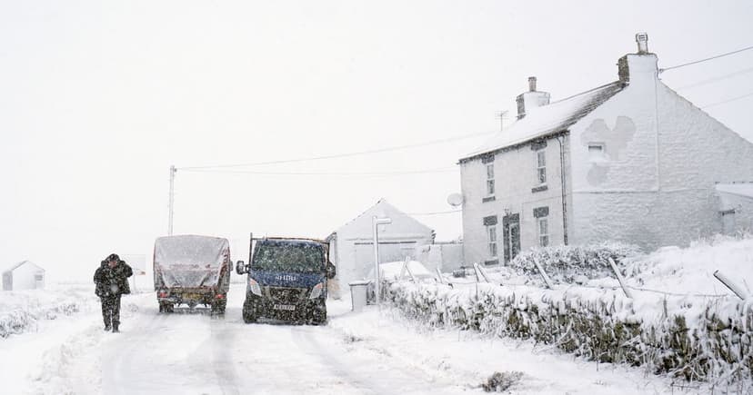 UK Faces Two-Day Blizzard: Snowfall Expected Feb 16-17