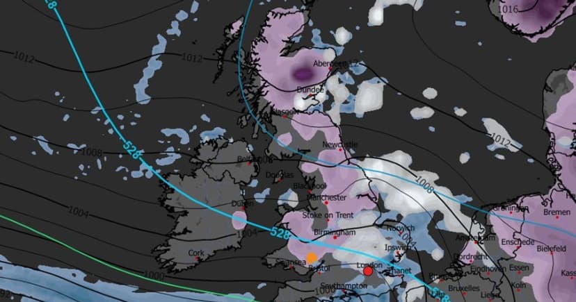 UK Faces 600-Mile Snow Wall