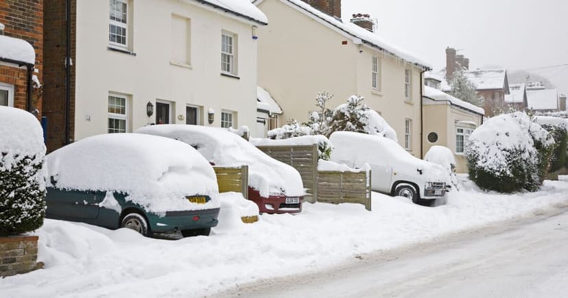 UK Snow Alert: Travel Chaos Expected Overnight