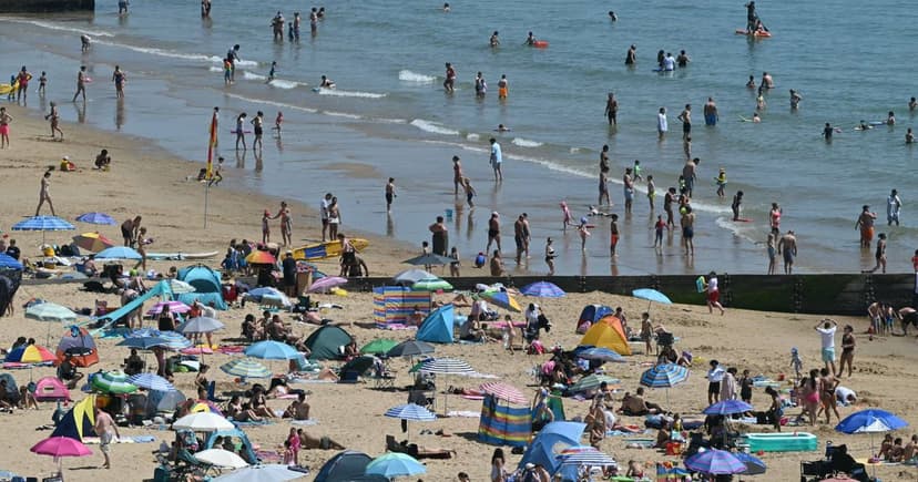 UK Heatwave Looms: 25C Scorcher Expected Monday