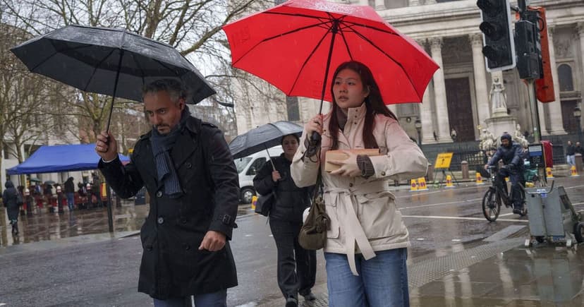 UK Braces for Rain as Sun Fades Away