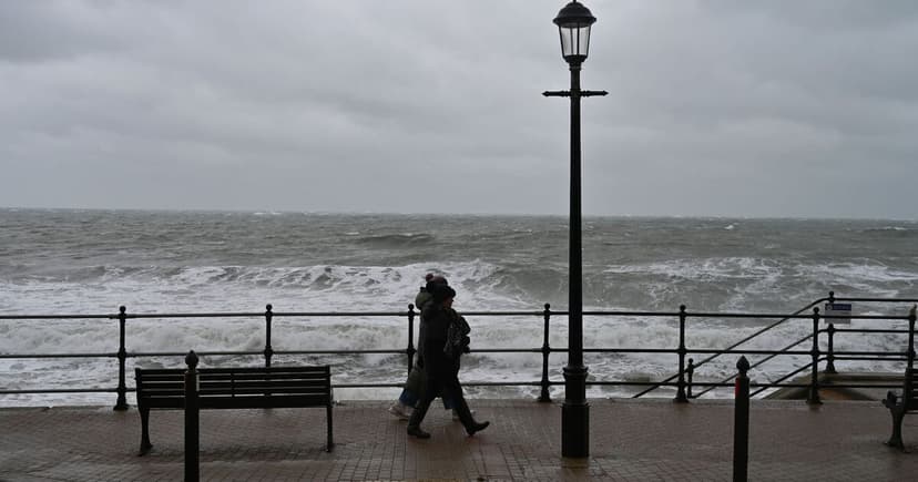 UK Drought Breaks as Rain Lashes 21 Areas