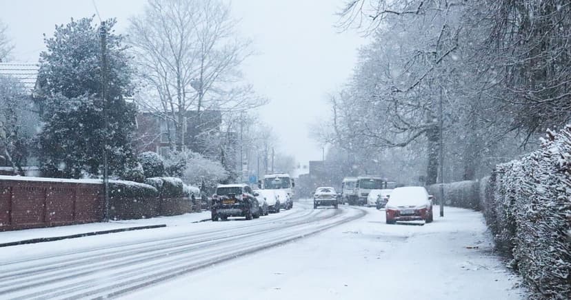 UK Snow Alert: Chilling Temperatures & Hours of Snow Expected