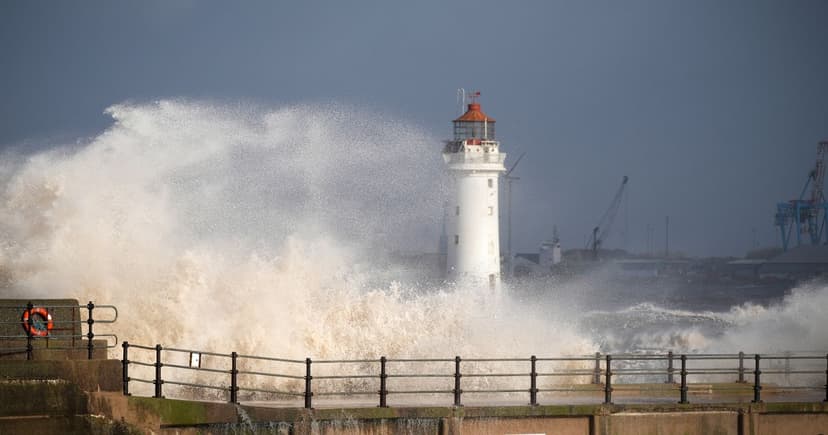 UK Faces "Danger to Life" Wind Warning