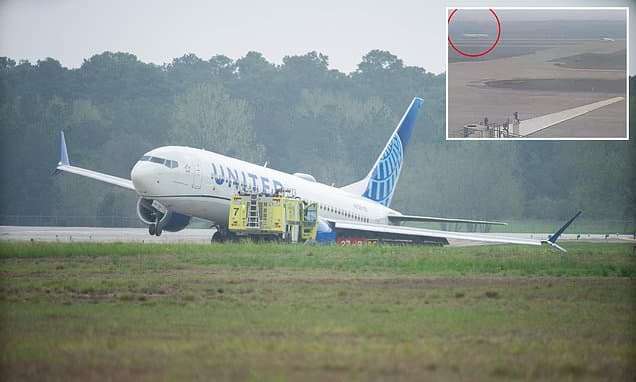 Pilot's Panicked Words Revealed in Houston Runway Skid