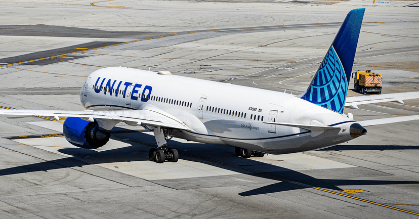 United's New Jets Grounded: Tech Woes Hit Elite Fleet