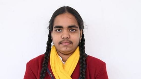 Topper Defies Trolls, Focuses on JEE Dreams