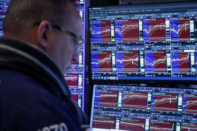 Bonds Rally: Traders Eye Stocks & Data