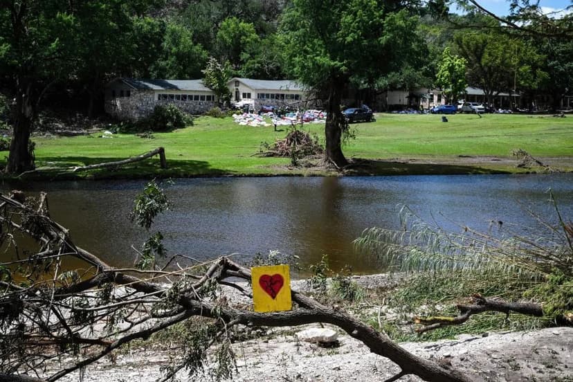 US Faces Floods: Climate Crisis Fuels Deadly Rain