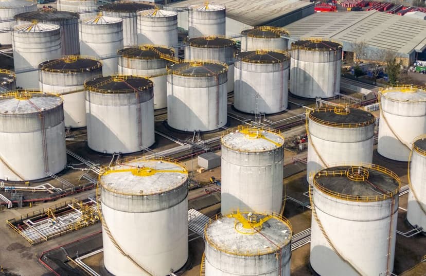 Oil Surges as US-Iran Tensions Reignite