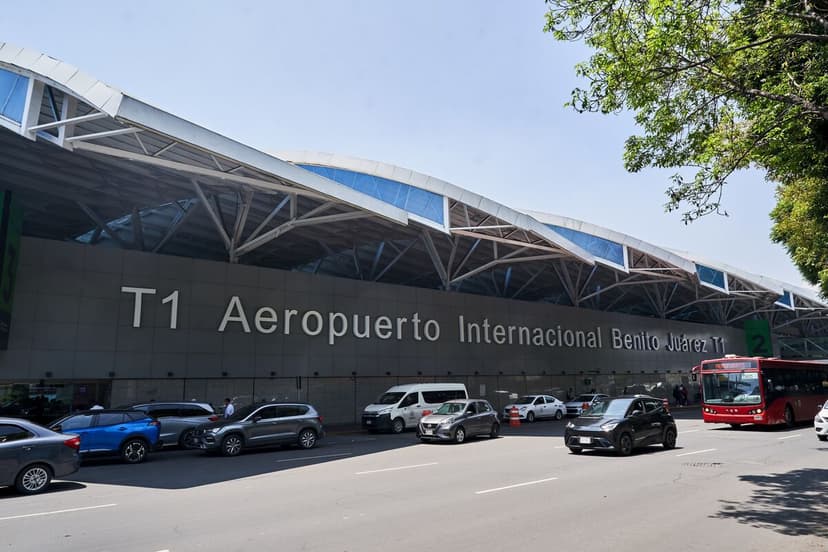 US Lifts Mexico Flight Restrictions From Key Airports