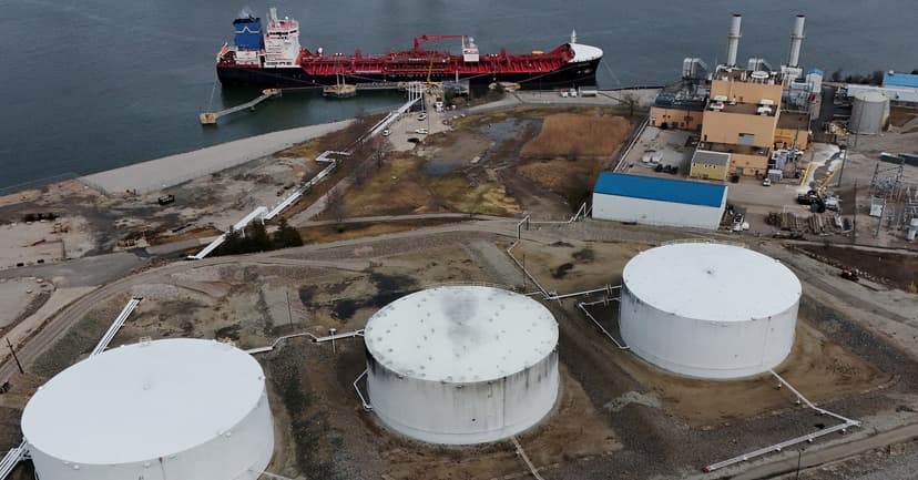 Iran War: US Oil Prices Dip Amid Global Surges