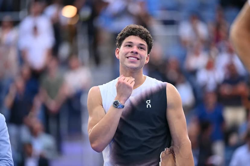 US Open Shocker: Unseeded Latak Wins Junior Title