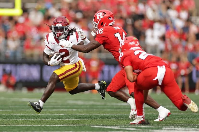 USC Escapes Rutgers Scare: Clumsy Win Despite Efforts